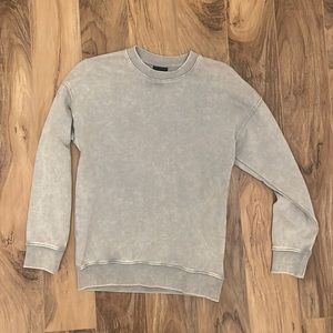 H&M Relaxed Fit Pullover Sweatshirt // Light Gray // Size XS women’s NWT